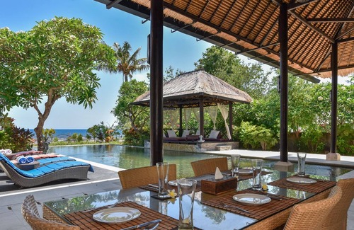 Temukus Villa | Villa Geluk - Villa privée de luxe sur la plage