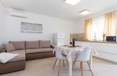 Mugeba Appartement | Villa Gioia apartment with terrace