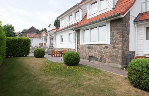 Alt-Travemunde/Ronnau Appartement | Villa Godewind