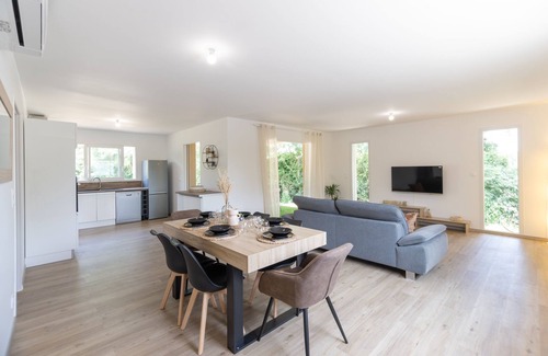 Berrias-et-Casteljau Maison | Villa Graveyron - Maison avec piscine privée
