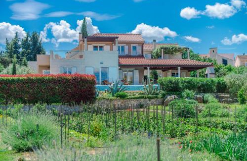 Mirce Villa | Villa Gumonca