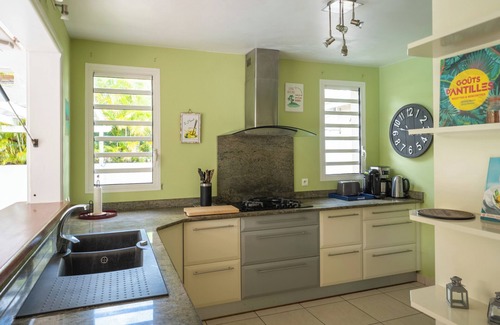 Saint-Francois Villa | Villa Gwada, piscine et jacuzzi sans vis à vis, accès plage à pied