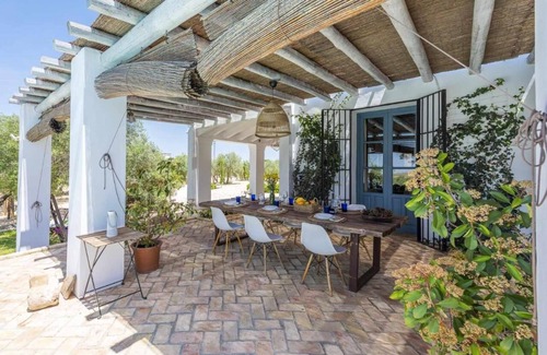 Marchena Maison | Villa "Hacienda San Antonio" avec piscine privée, jardin privé & Wi-Fi