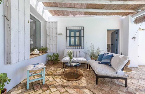Marchena Maison | Villa "Hacienda San Antonio" avec piscine privée, jardin privé & Wi-Fi