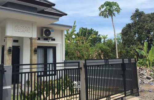 Sawan Maison | Villa HBNR Two-Bedroom Tiny House with Private Pool in Bali