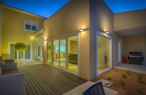 Branqueira Villa | Villa avec piscine - Jacuzzi- Sauna - Massage- Hammam spa- Vue sur la mer