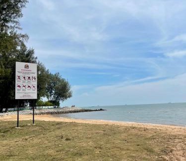 Taman Pantai Dickson Maison | Villa Hijau PD