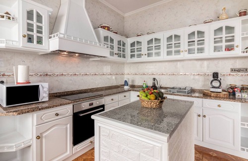 Canical Appartement | Villa "Home Away From Home" avec vue sur la mer