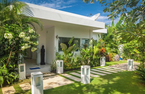 Dencarik Villa | Villa Ibiza - Endroit romantique pour les amoureux!