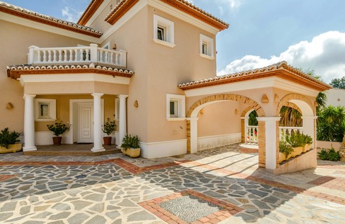 Benimeit Villa | Villa familiale avec piscine privée dans un endroit calme avec vue dégagée