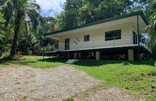 Parrita Maison | Villa Iguana - Belle * Maison neuve * dans la forêt tropicale avec WiFi
