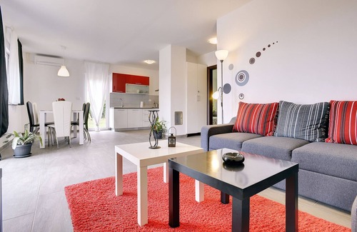 Rebici Villa | Villa met zwembad op 1 km van het strand