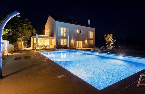 Butkovici Villa | Villa luxueuse avec bain à bulles