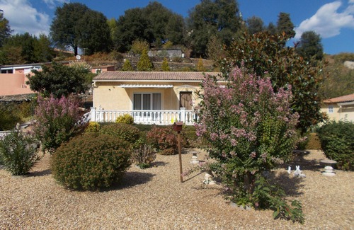 Le Collet-de-Deze Villa | Villa en Cévennes tout confort, récente toute équipée sur 1000 m2 de jardin