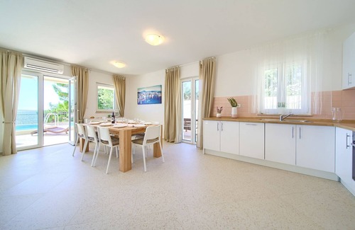 Martinscica Villa | Villa moderne à Cres avec piscine