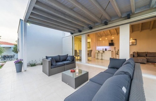 Sukosan Villa | Luxueuse villa à Debeljak avec piscine