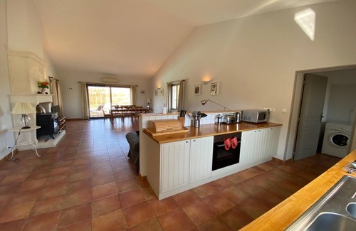 Chalais Maison | Villa in France with Private Pool & Garden