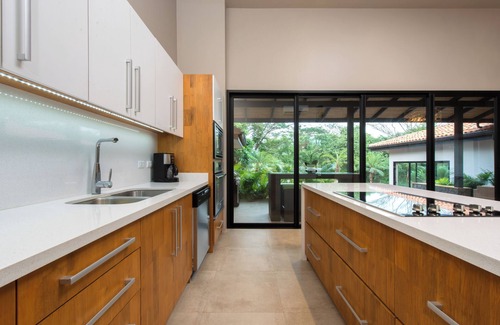 Tamarindo Maison | Villa in Hacienda Pinilla Near Beach – Golf Cart Private Pool & Beach Club Access Included