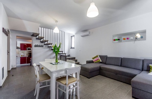 Peresiji Villa | Boetiekvilla met zwembad in Peresiji