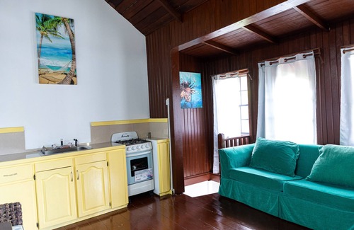 Marigot Bay Maison | Villa in marigot bay. Breakfast inclusive. 2 mins walk to the beach