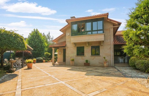 Mondariz-Balneario Villa | Villa Lapido avec piscine privée à côté du Balneario de Mondariz