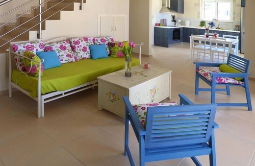Nopigia Villa | Villa à Nopigia avec piscine commune
