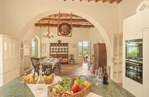 Palaia Villa | Villa in Palaia with 5 bedrooms sleeps 10