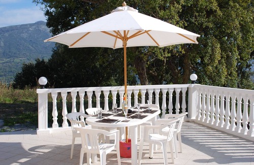 Santa Domenica Talao Villa | Villa dans un quartier paisible et tranquille avec une vue spectaculaire sur la mer et les montagnes