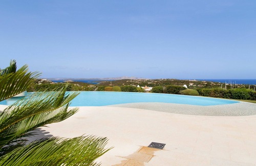 Porto Cervo Villa | Villa à Porto Cervo avec 7 chambres à coucher, 14 couchages