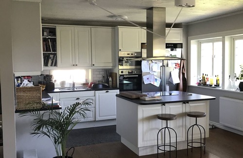Alta Maison | Villa in quiet and beautiful Älta for rent