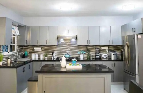 Mendoza Maison | Villa in Santo Domingo Este with easy access from all points