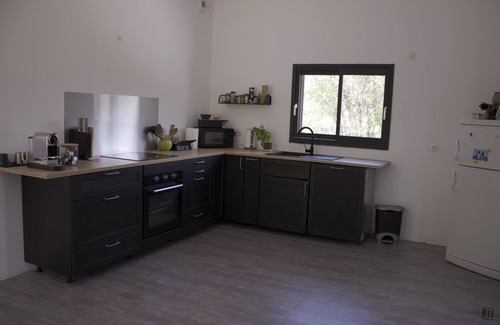 Curnier Maison | Villa en Campagne Provençale avec piscine.