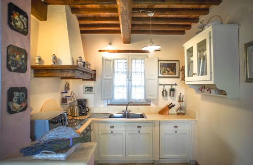 Camaiore Villa | Villa / Independent home à Camaiore avec 3 chambres à coucher, 6 couchages