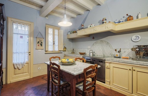 Camaiore Villa | Villa / Independent home à Lucques avec 9 chambres à coucher, 18 couchages