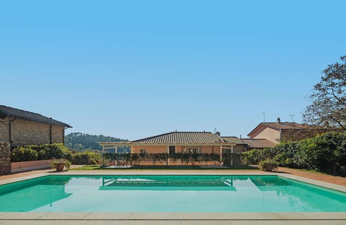 Camaiore Villa | Villa / Independent home à Lucques avec 9 chambres à coucher, 18 couchages
