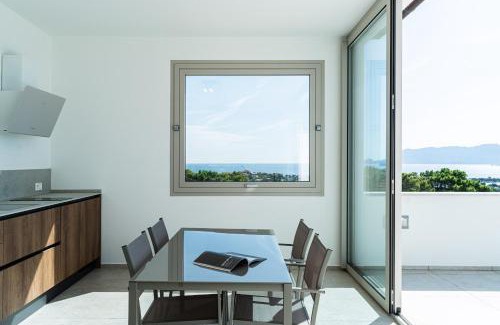 Pittulongu Villa | Villa Infinity with Pool by Wonderful Italy