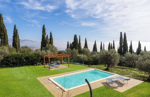 Passignano sul Trasimeno Villa | Villa il Mandorlo in Passignano sul Trasimeno ,, Umbria