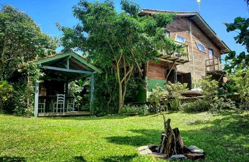 Ibiraquera Maison | Villa Josefa - Chalé completo com piscina e churrasqueira