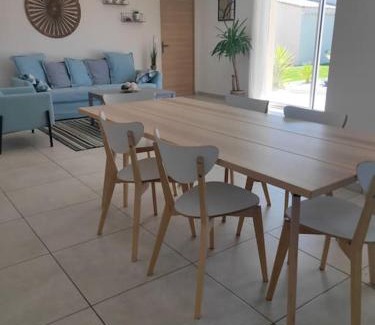 Mirabel-aux-Baronnies Maison | Villa Josiol