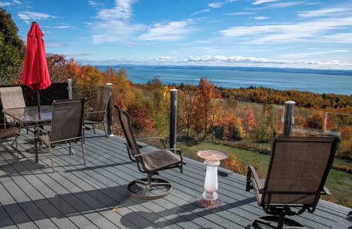 Pointe-au-Pic Villa | Villa Julie, vue spectaculaire sur le fleuve, 53 acres, 2km-sentiers pédestres