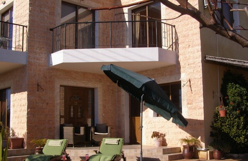 Ineia Villa | Villa Julieann avec piscine privée, vue imprenable sur la mer et la montagne. Idéal pour les promenades.