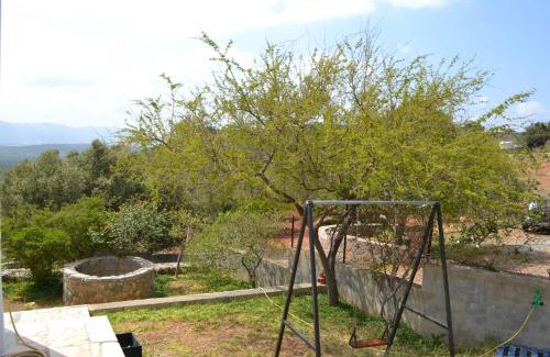 Milatos Villa | Villa Karmilos - A family Villa near the cretan sea and the mountains