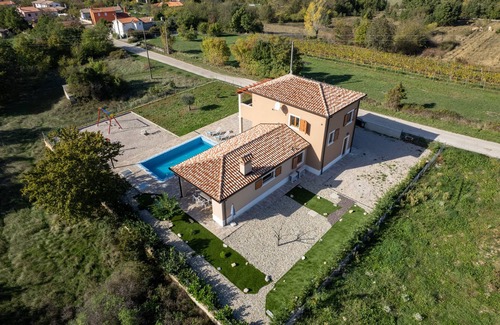Nedescina Villa | Villa Katharina with a private pool