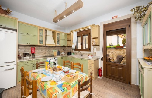 Kare Villa | Villa Koupos - Trois Chambres Villa, Couchages 6