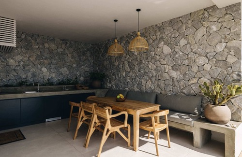 Aktio-Vonitsa Villa | Villa Kyveli Summary: