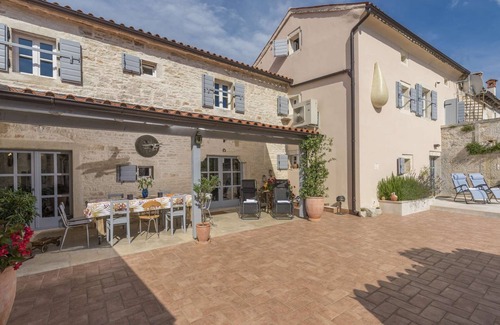 Foli Villa | Villa L'Esprit - charmante villa de campagne en Istrie avec 5 chambres pour dix personnes avec piscine
