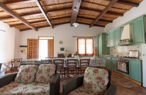 Oliena Villa | Villa L’Oleandro avec vue magnifique, piscine privée et A/C