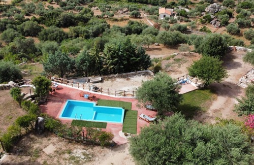 Oliena Villa | Villa L’Oleandro avec vue magnifique, piscine privée et A/C