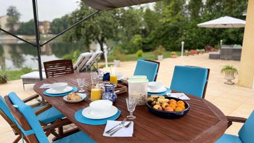 Le Temple-sur-Lot Maison | Villa la Rive, River Villa