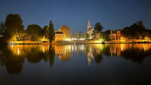 Le Temple-sur-Lot Maison | Villa la Rive, River Villa